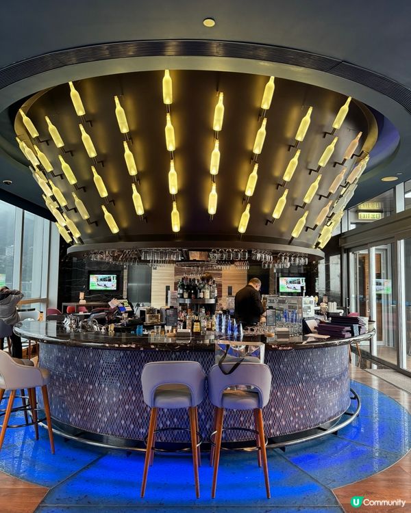 銅鑼灣皇冠假日酒店28樓嘆靚景🍹🥂環境開陽夠Chill