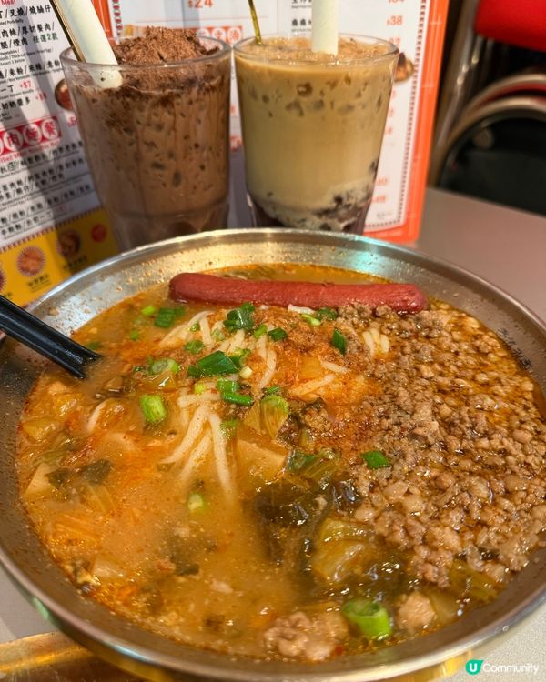 邪惡沙嗲牛肉西多,唔啱仲有沙嗲牛肉漢堡