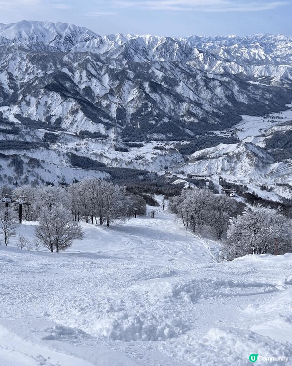 日本大風雪滑雪之旅，厚厚積雪好似軟绵绵白色世界，白雪下每個景...