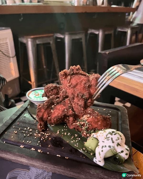 收工想同朋友開心chill🤟🏻行行下蘇豪區就見到 Holy ...