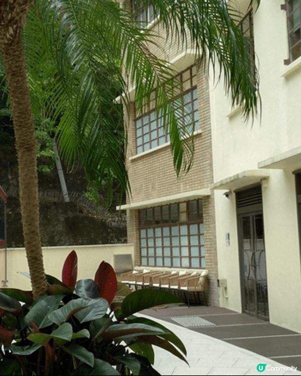 中電鐘樓文化館位處九龍亞皆老街,設於中電鐘樓內,聽到館長介紹...