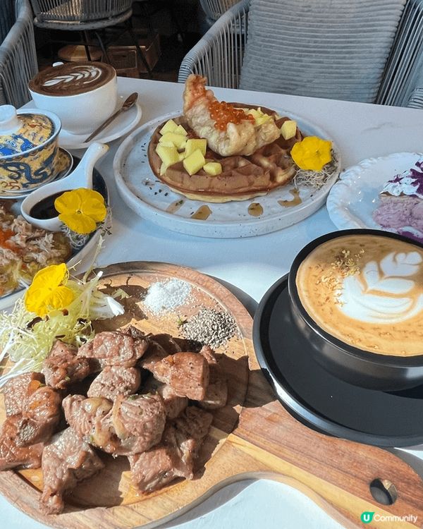 Layback Cafe & Bar 位於銅鑼灣時代廣場附近...