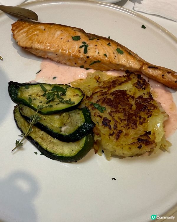 白色餐廳打卡聖地📸