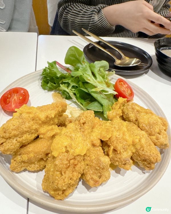 放鬆聚會好去處 🥂  

約咗幾個朋友傾計放鬆,大家都投票揀