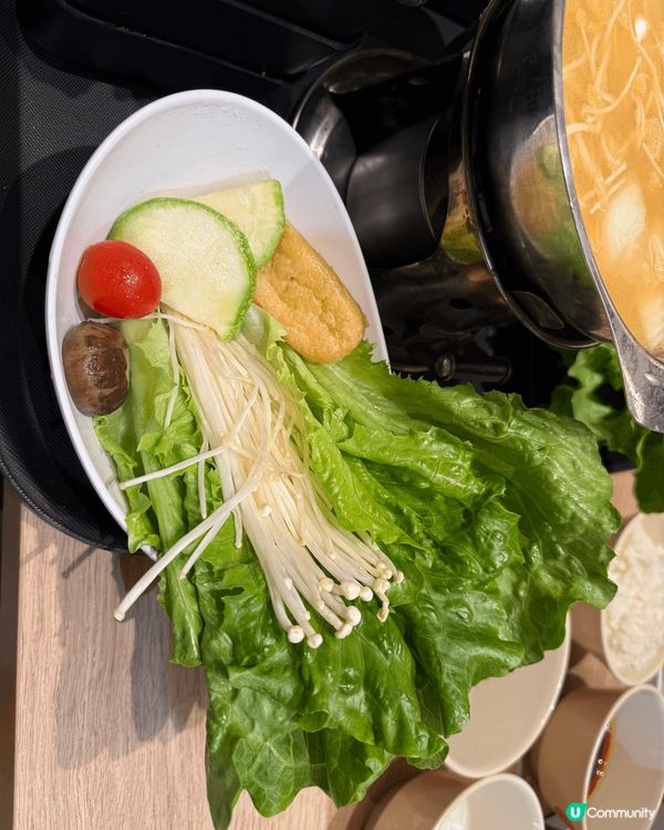 譚仔火鍋🍲泡椒5小辣湯底，跟脆魚院，蔬菜🥬籃，魚腐、減肥麵，...