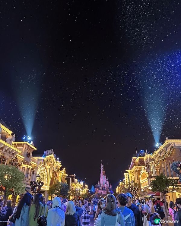 迪士尼的聖誕飄雪