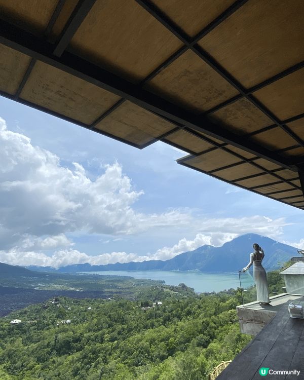 在峇里島Kintamani火山附近，享受一杯咖啡，眺望壯麗山...