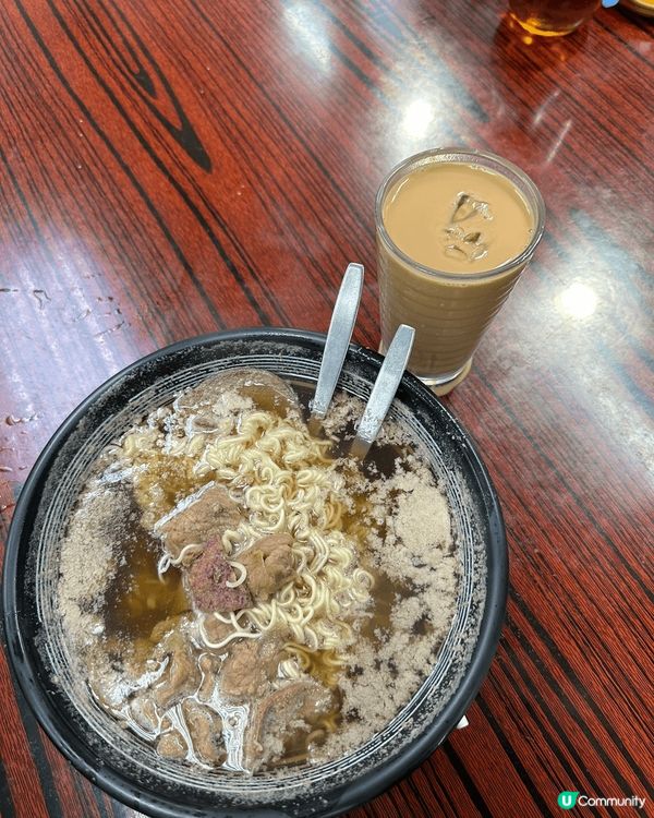 地道香港食，港式咖啡港式西多士仲有大光麵，真正香港製造！