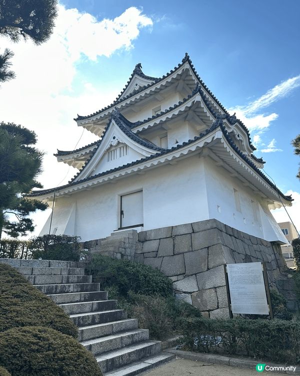 這個是這個是高松的玉藻公園，而高松城亦在這公園內，這個公園都...