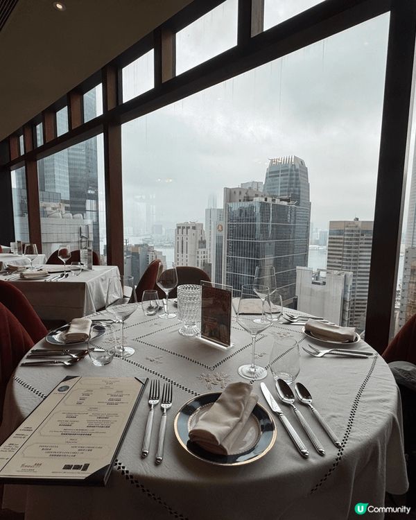 最近到訪位於蘭桂坊的意大利餐廳ORO，美人美食加美景，一流的...