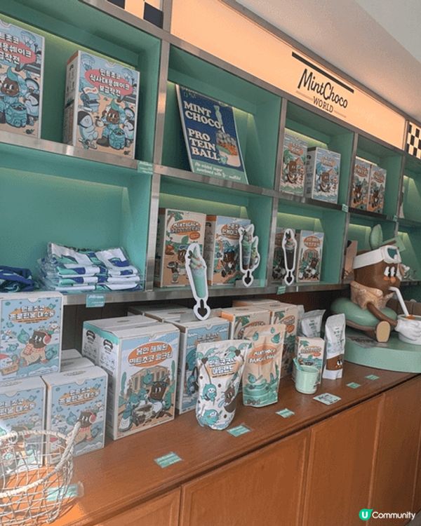 去到韓國一定要拜訪呢一間薄荷朱古力專門店，食完仲可以買埋手信...