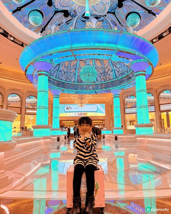 每次去親澳門，我地都必定會遊走各大酒店去打卡😂，不論係酒店外...