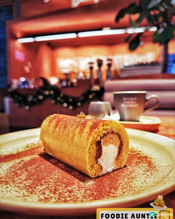 👽 食神大媽《鰂魚涌｜空間感十足品味咖啡店》