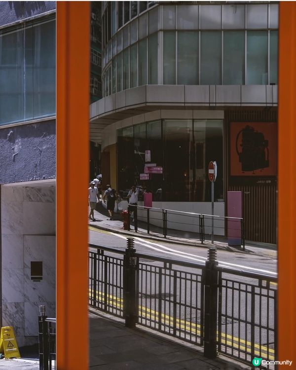 橙色門口的意大利菜