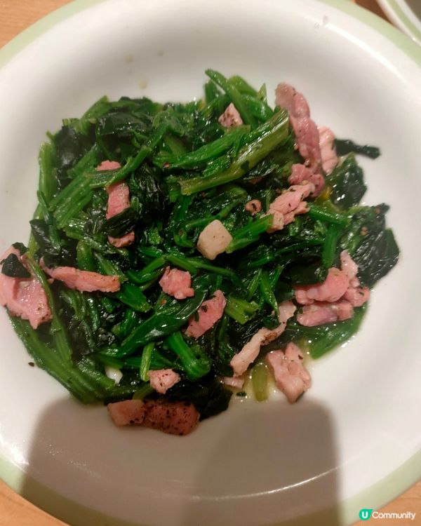 温迪試食薩利亞小食，意式菠菜拌煙肉！😋