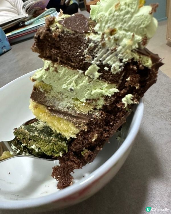 美心的《杜拜朱古力蛋糕》