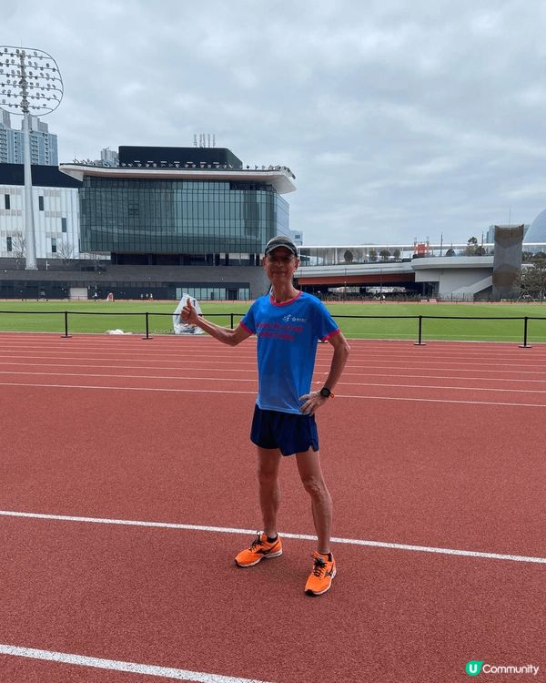 啟德體育園， 夜景非常漂亮。 值得去看吃飽飯之後