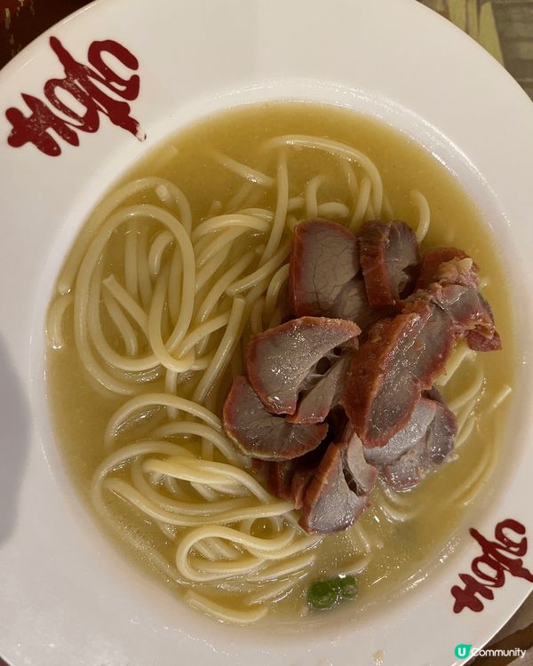 銅鑼灣茶餐廳，喜喜冰室，常餐食物豐富，牛油多士烘得好靚😋