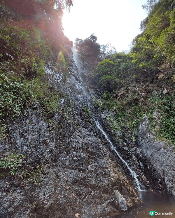 梧桐寨瀑布位於大帽山北麓，環境優美，空氣清新，是春季打卡的好...