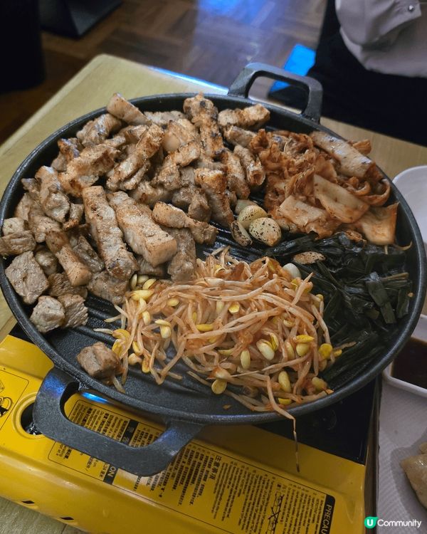 上環新開Oppa烤肉店，店內最靚仔oppa幫我們烤肉，真係好...