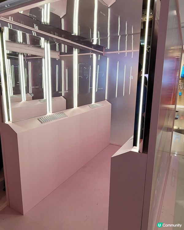 Bobbi Brown 晶鑽漾色期間限定店