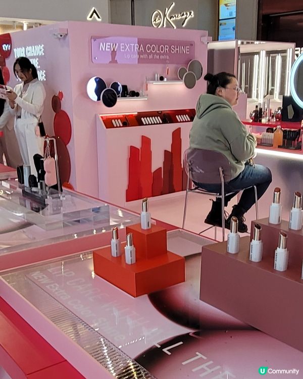 Bobbi Brown 晶鑽漾色期間限定店