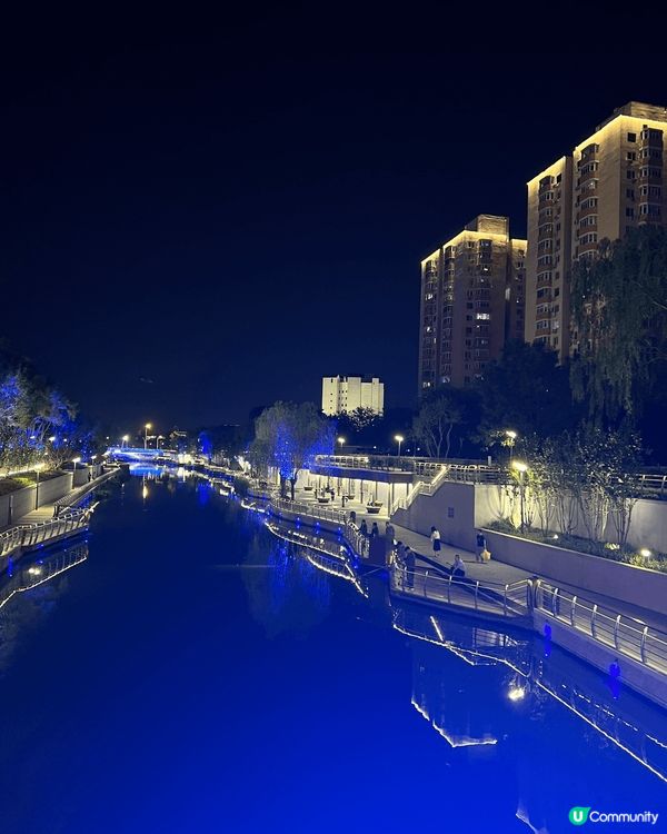 北京亮馬河夜景