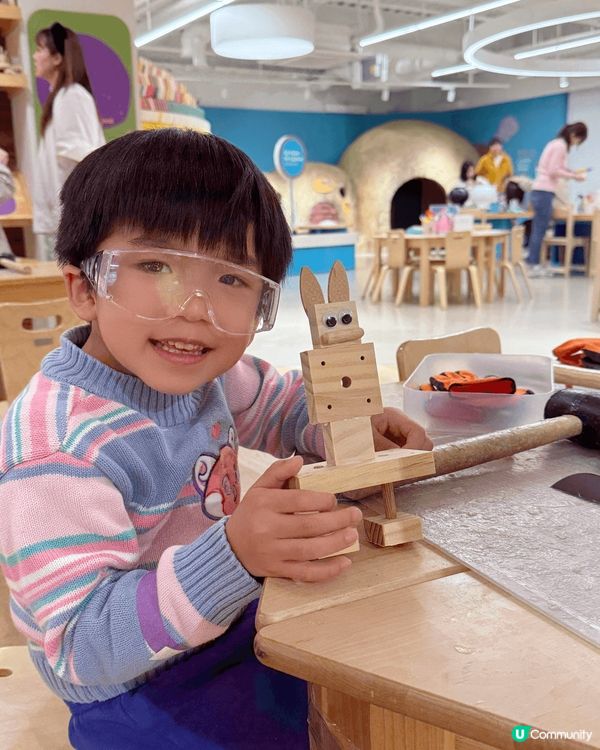 星期五1日有3個sessions, 星期六1日有4個sess...