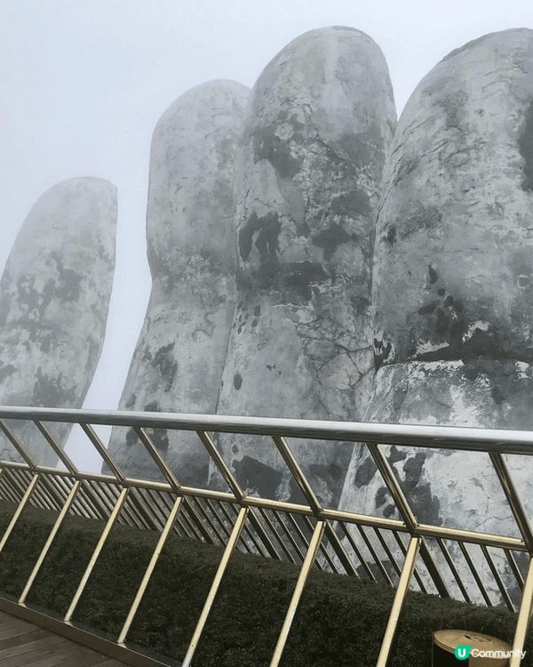 位於越南峴港的巴拿山，絕對是一個很值得去的打卡熱點，身處在迷...