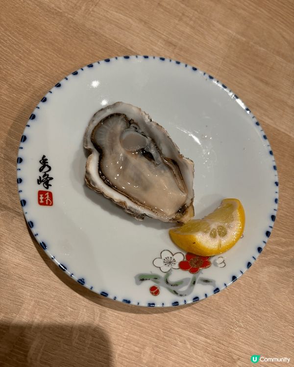 仙台生熟生蠔，鮮嫩滑潤，熟蠔則香濃多汁，每一口都是海洋的饋贈...