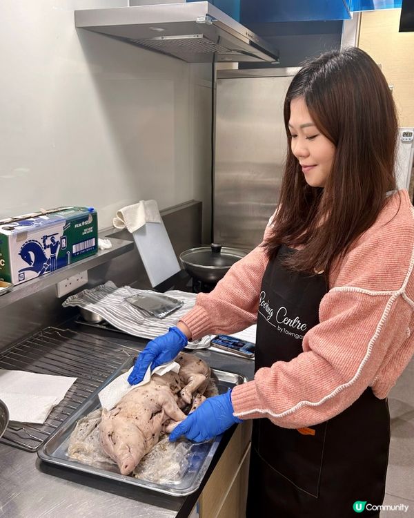 去Towngas學煮餸❤️葡式原隻乳豬同葡萄牙蕃茄飯😍