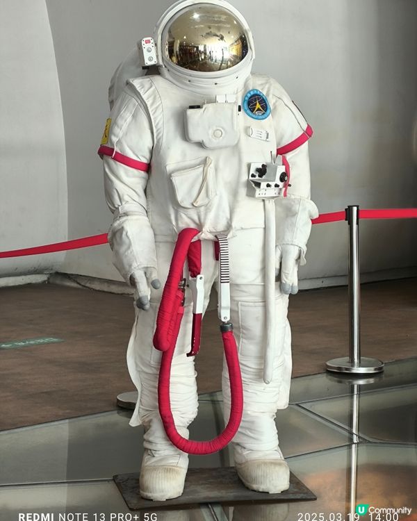 參觀深圳市六行星際太空科技研究院