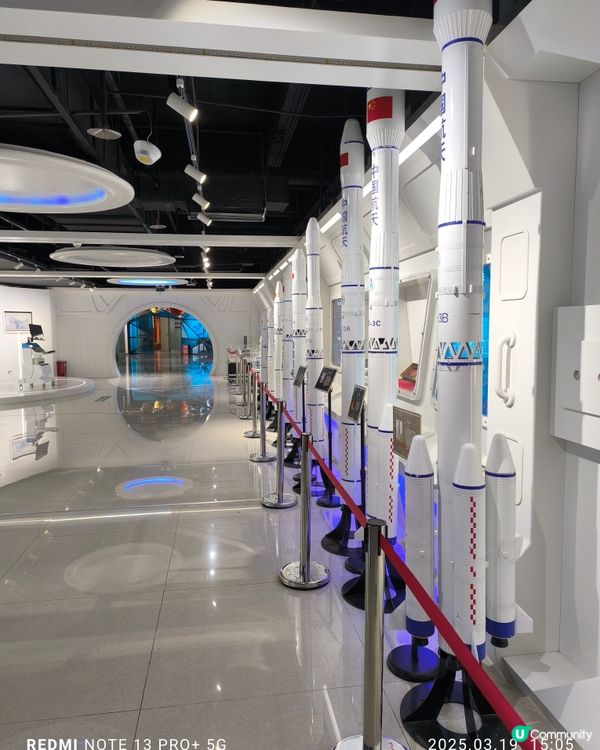 參觀深圳市六行星際太空科技研究院