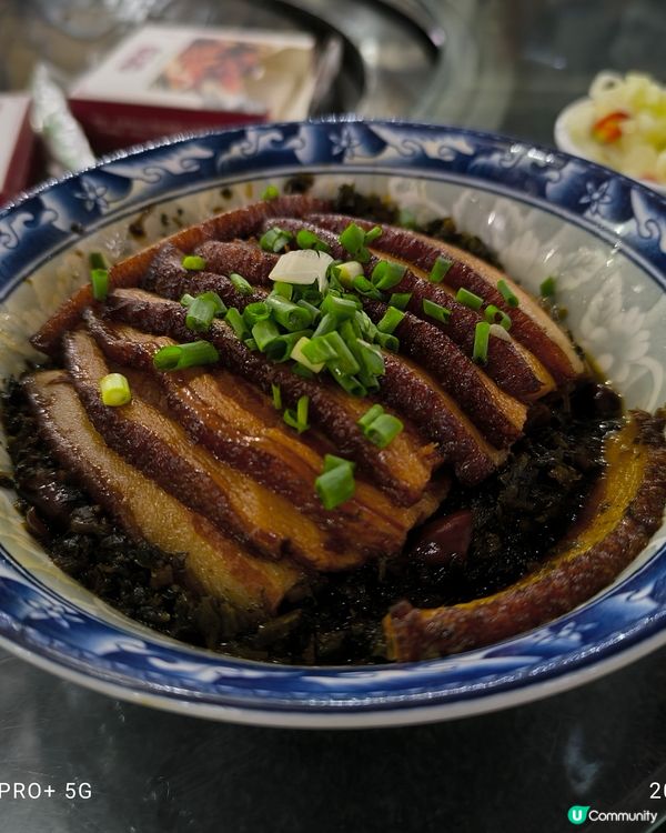 八畝八土灶農莊很有風味