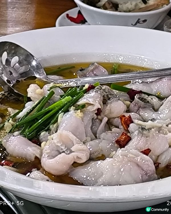 八畝八土灶農莊很有風味