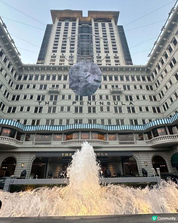 《月虹》(Lunar Rainbow)