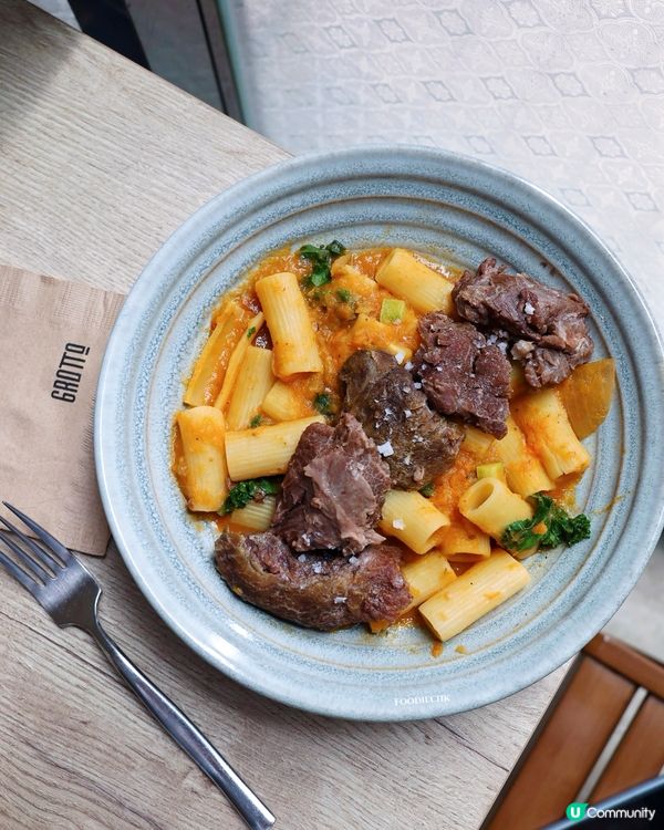 Pet  friendly🐶甜品不錯的藍色拱門打卡Cafe