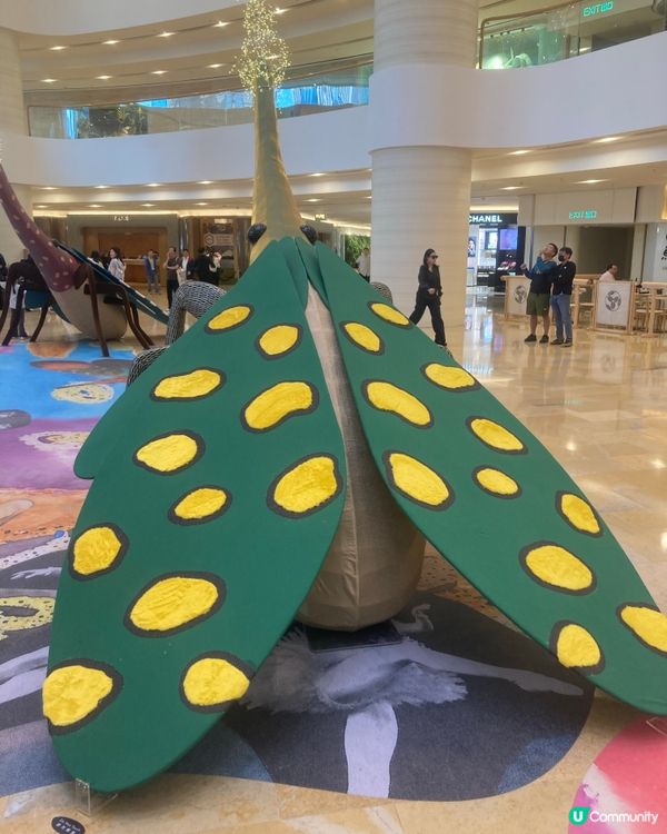 金鐘的三隻小昆蟲藝術作品