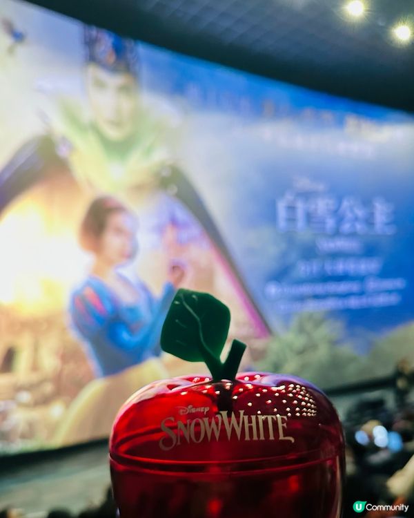 謝謝  #香港迪士尼 帶來  #白雪公主 !