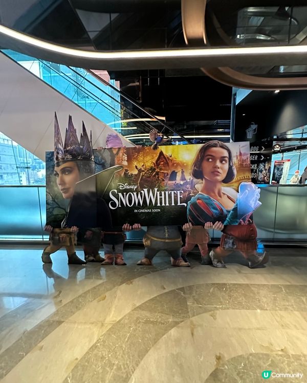謝謝  #香港迪士尼 帶來  #白雪公主 !