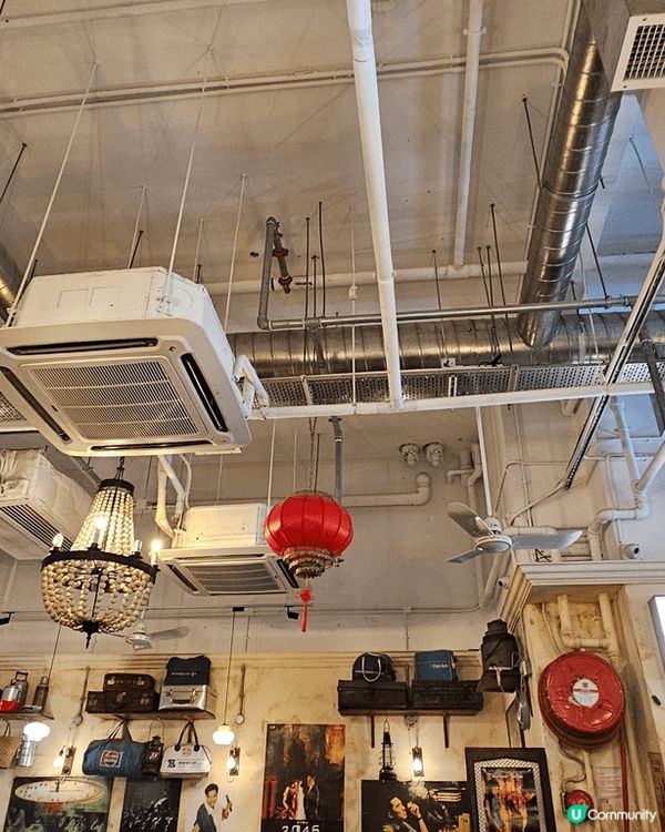 瀾之茶居! 傳統懷舊裝修設計，非常古色古香! 蒸飯點心都美味...