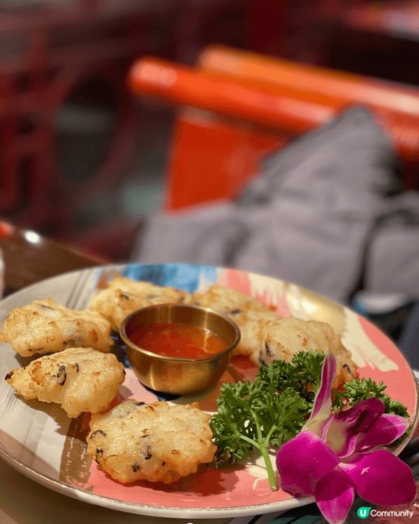 紅燈籠高掛，穿越古風時空：打卡怡紅院火鍋盛宴！ 📍怡紅院火鍋...