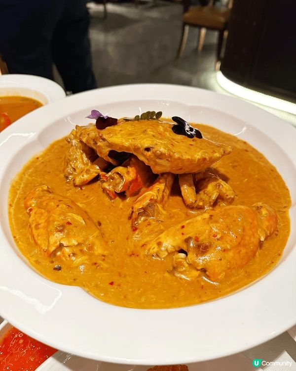 「古法咖喱蟹」師傅用上泰國古法烹調，啲咖喱香料味香到震，蟹肉...