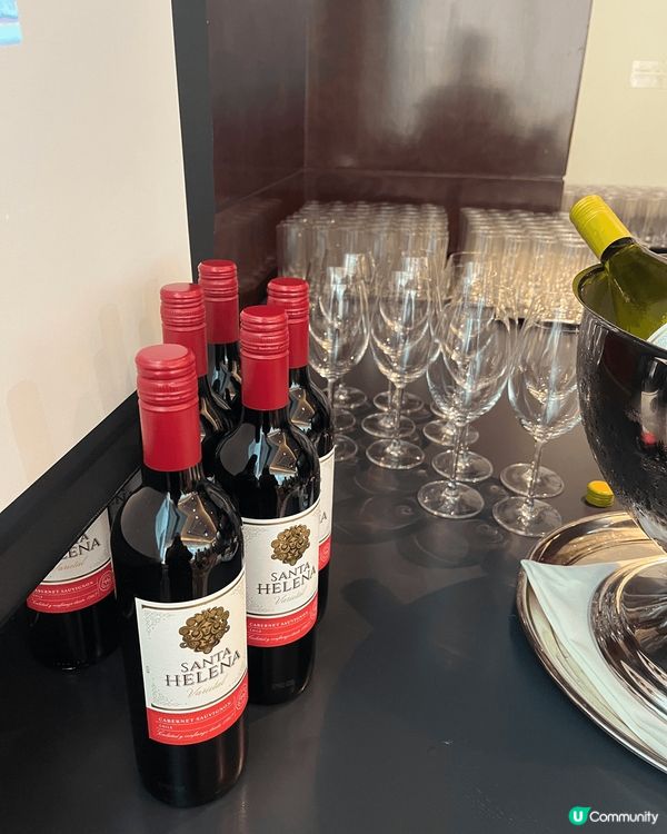 Good wine in a local party