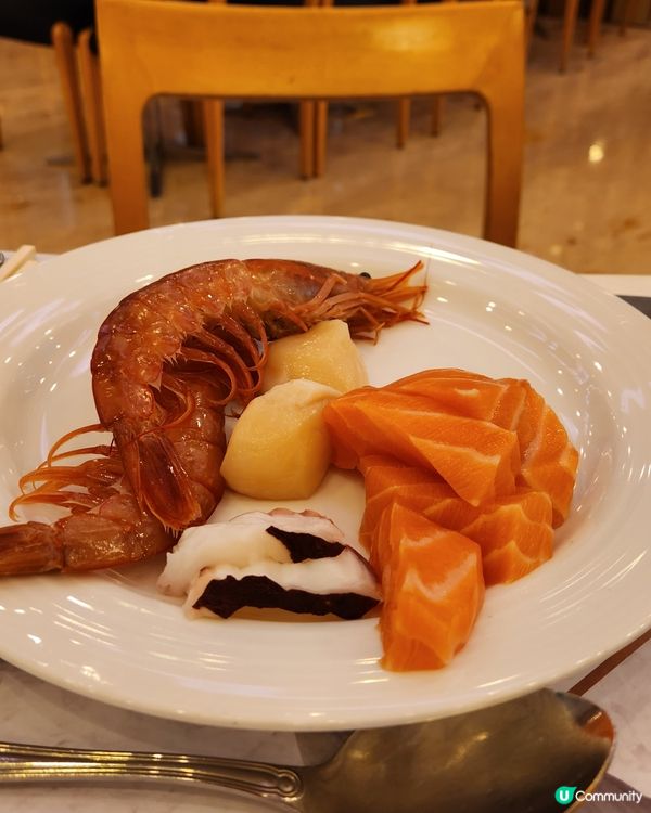 港島海逸君綽自助餐 😋😋