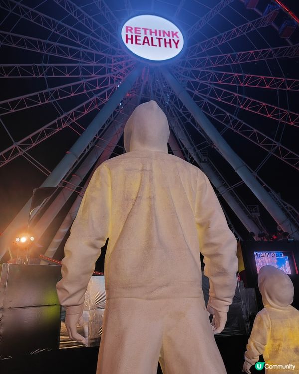 黃玉龍 x《UPWARD》原創藝術展覽登陸中環海濱,白天的連...