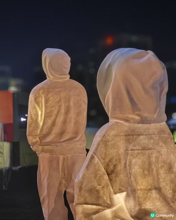 黃玉龍 x《UPWARD》原創藝術展覽登陸中環海濱,白天的連...