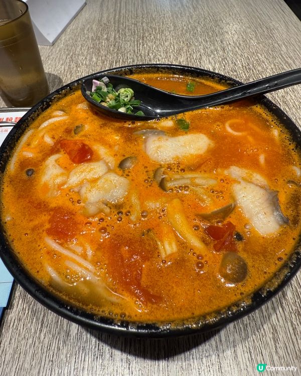蕃茄濃湯魚片米線🍜