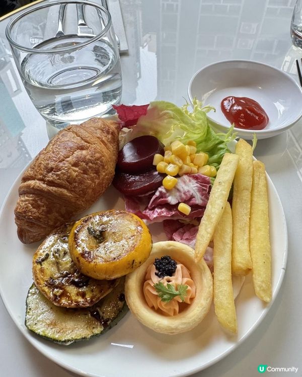 中環優雅舒適半自助休閒午餐