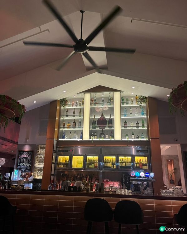 天星碼頭開揚舒服吹海風酒吧🍸😍🌃